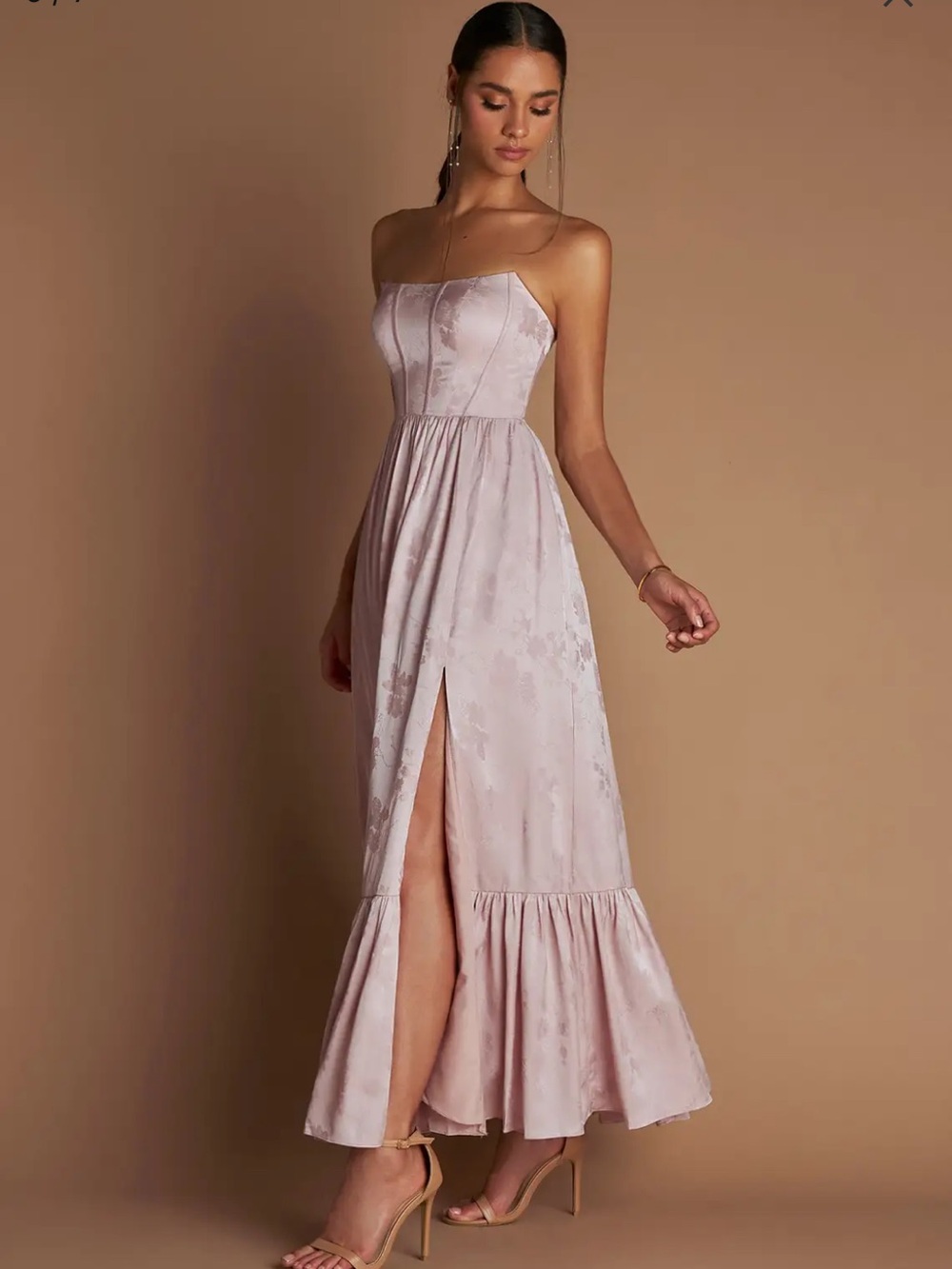 Azazie Floria in Soft Pink - Picture 5 of 7